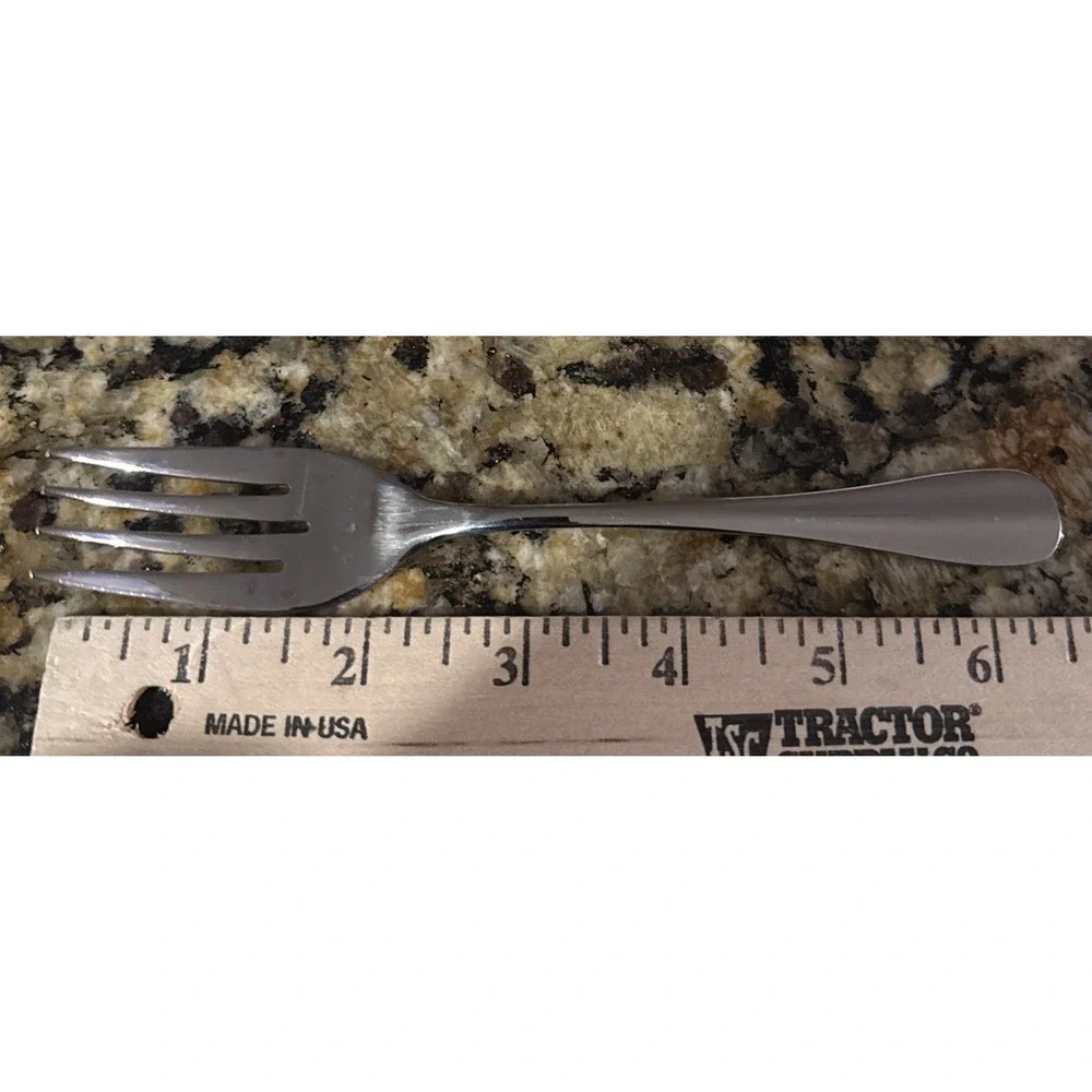 Oneida Baguette Stainless Steel 18/10 Salad Forks Fork Set Of 4‎